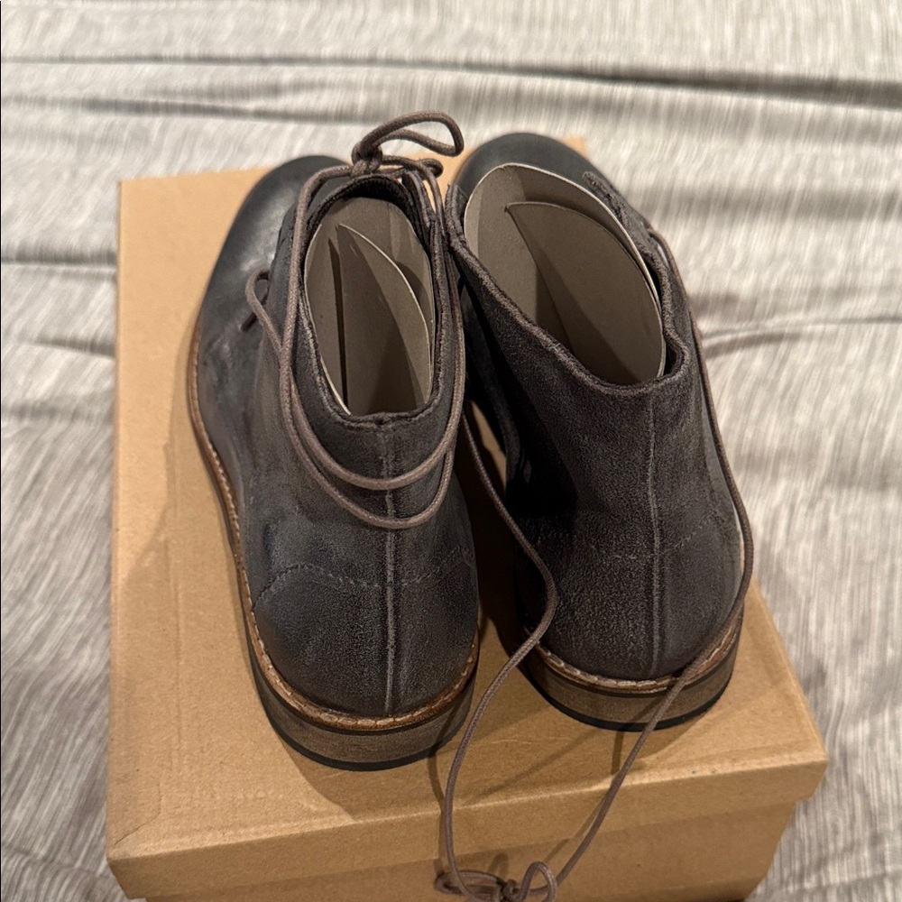 Urban Outfitters Charcoal Chukka Boots - Picture 3 of 5